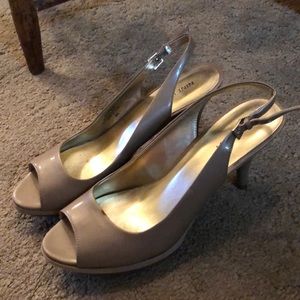Nine West nude heels